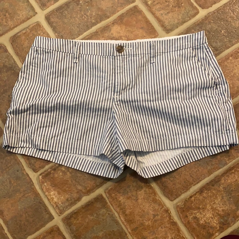 Old Navy Stripped Shorts